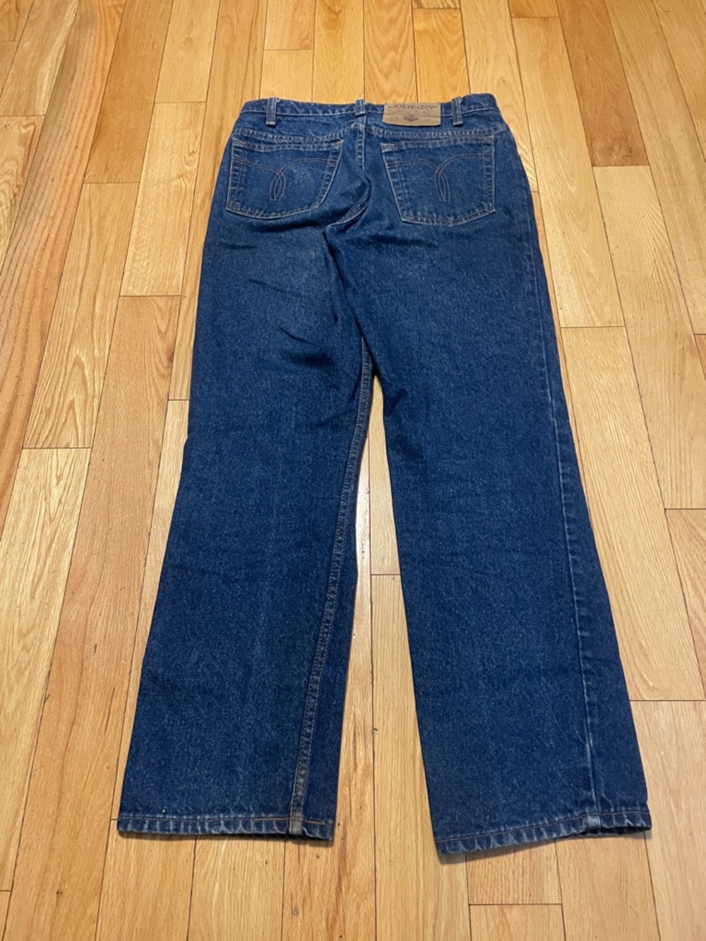 Relaxed Fit Men's Jeans in Dark Blue - Classic Casual Style